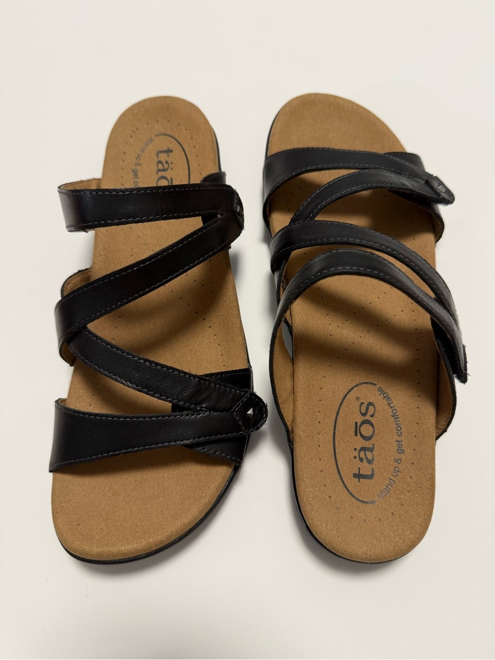 Taos Double U Black Strappy Slide Sandals for Women Size 7